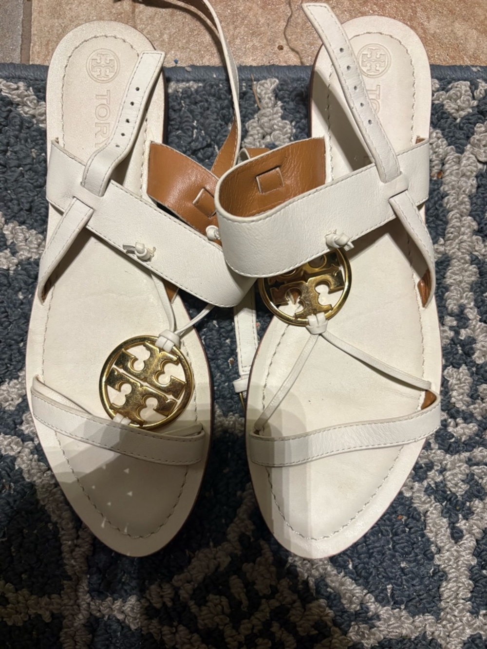 Tory Burch White Leather Logo Medallion Sandals 8